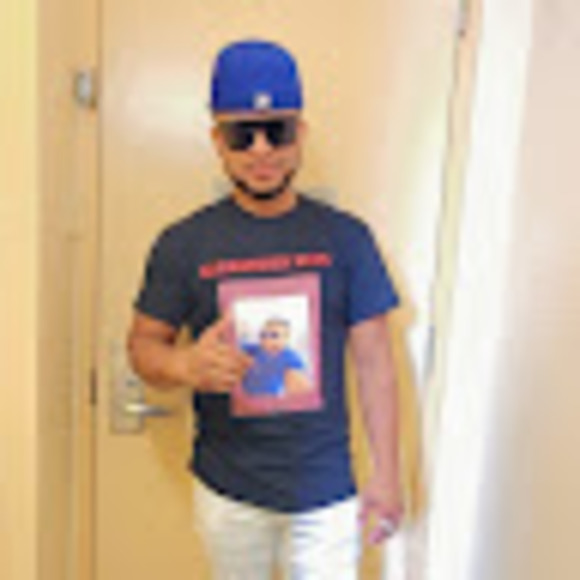 Meet your Posher, Orlinalexander - Picture 1 of 1